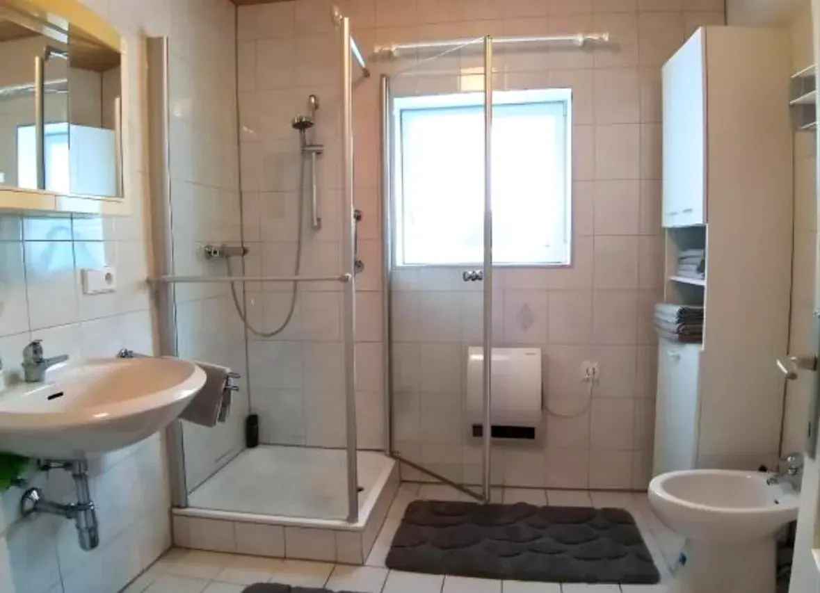 Haus im Gr&uuml;nen &ndash; Foto 8